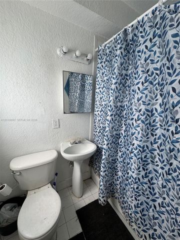8456 NW 4th Ct 8456, Miami, FL 33150