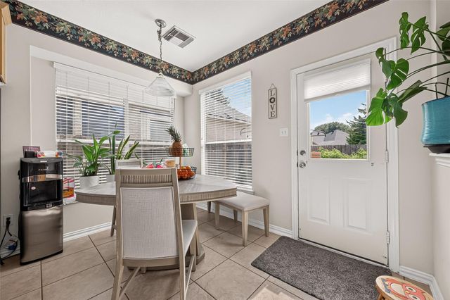 214 Kentwood Ridge Court, Sugar Land, TX 77479