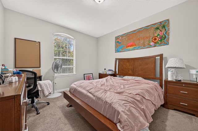 214 Kentwood Ridge Court, Sugar Land, TX 77479