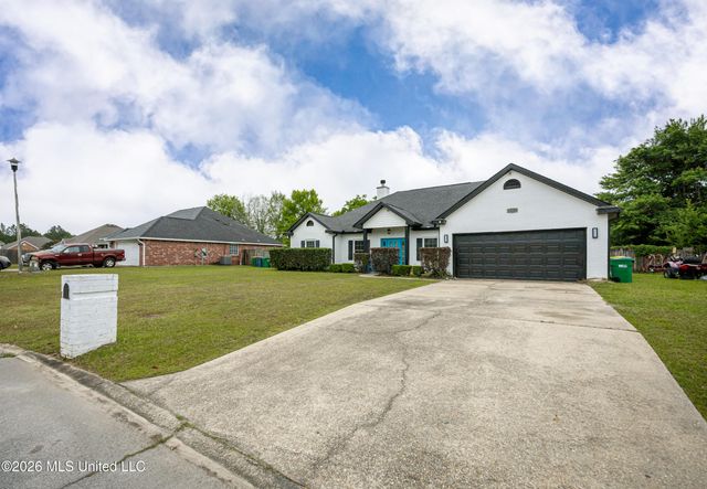 15208 Lisa Drive, Biloxi, MS 39532