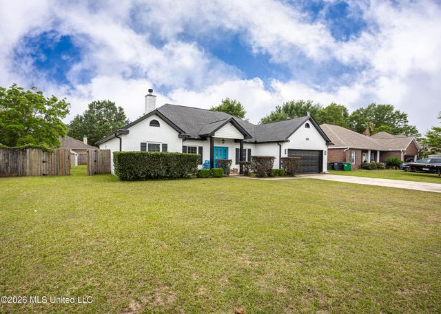 15208 Lisa Drive, Biloxi, MS 39532