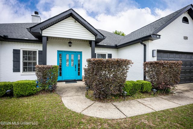 15208 Lisa Drive, Biloxi, MS 39532