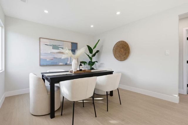 324 Glencourt Way, Pacifica, CA 94044