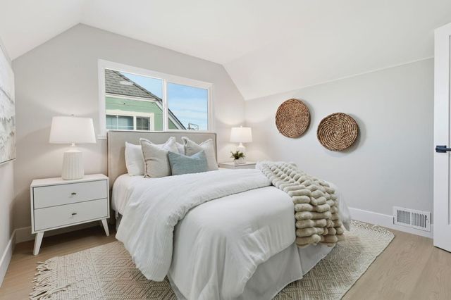 324 Glencourt Way, Pacifica, CA 94044