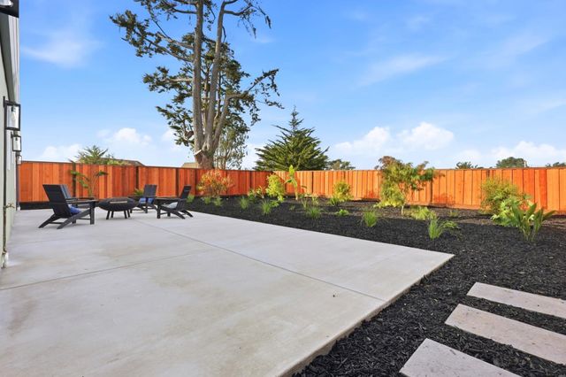 324 Glencourt Way, Pacifica, CA 94044