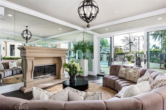 870 Fallen Leaf Road, Arcadia, CA 91006