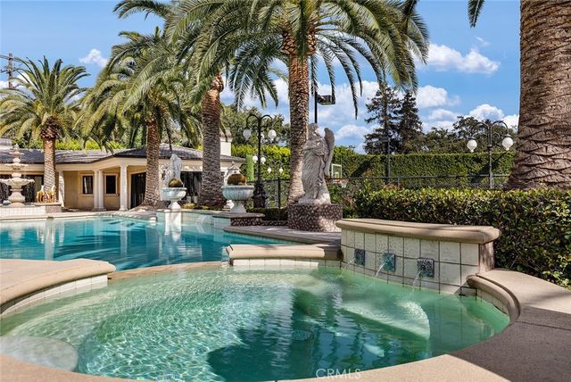870 Fallen Leaf Road, Arcadia, CA 91006