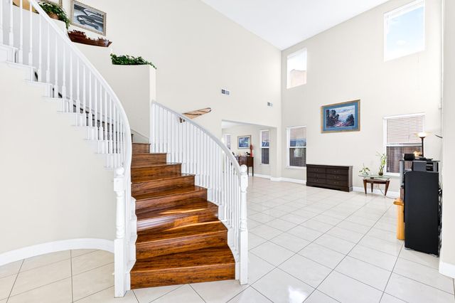 7905 Kawana Ct, Sacramento, CA 95829