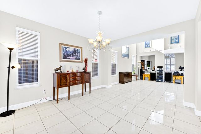 7905 Kawana Ct, Sacramento, CA 95829