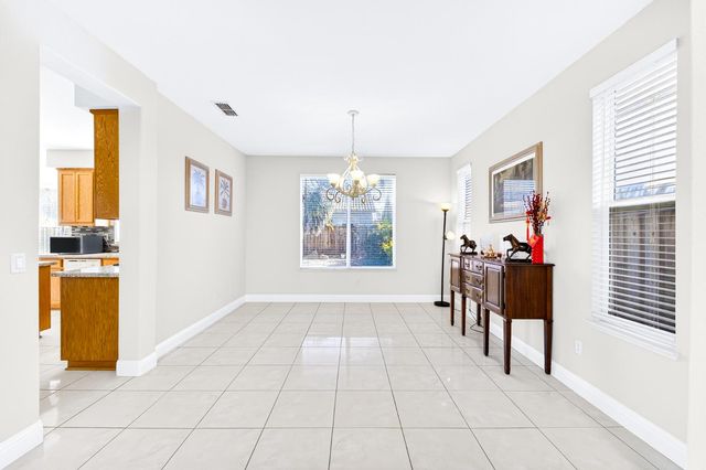 7905 Kawana Ct, Sacramento, CA 95829