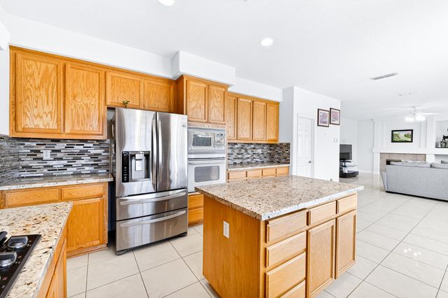 7905 Kawana Ct, Sacramento, CA 95829