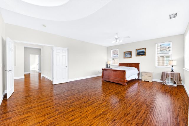 7905 Kawana Ct, Sacramento, CA 95829