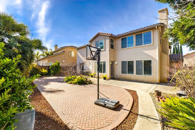 7905 Kawana Ct, Sacramento, CA 95829