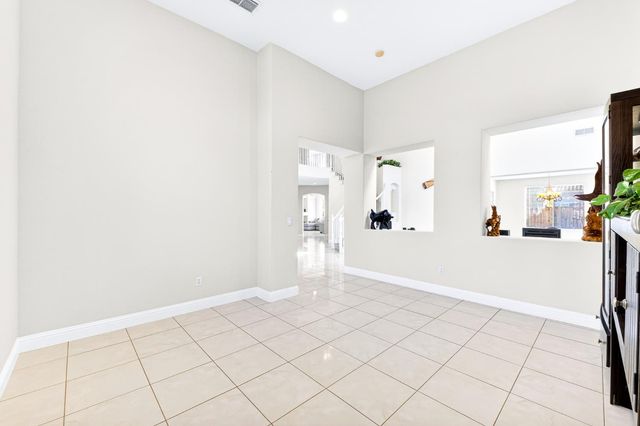 7905 Kawana Ct, Sacramento, CA 95829