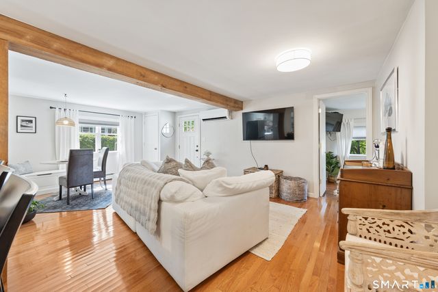 18 Willow Lane, Morris, CT 06763