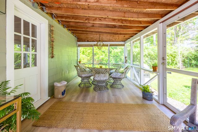18 Willow Lane, Morris, CT 06763
