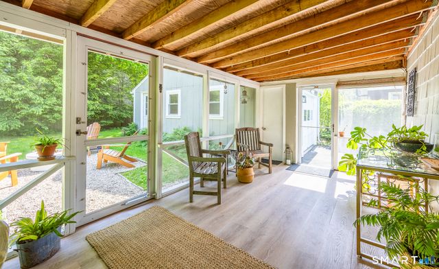 18 Willow Lane, Morris, CT 06763