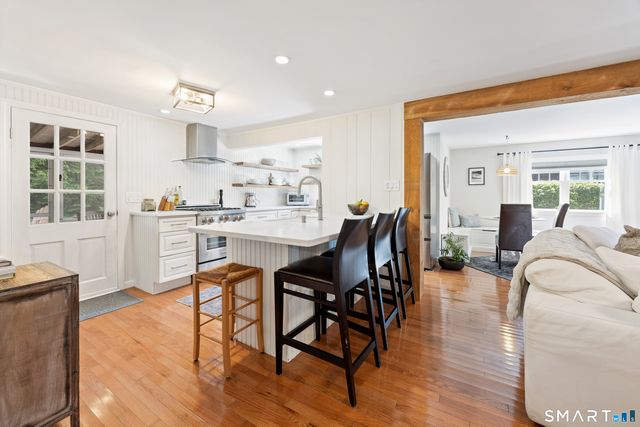 18 Willow Lane, Morris, CT 06763
