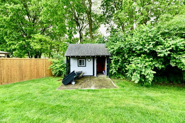 1035 Springwater Drive, Greenwood, IN 46143