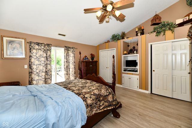 1035 Springwater Drive, Greenwood, IN 46143