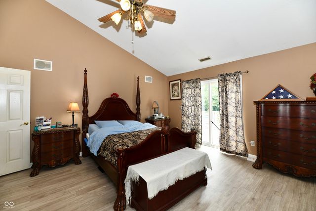 1035 Springwater Drive, Greenwood, IN 46143