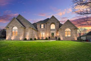 8591 Springflower Drive, Pickerington, OH 43147