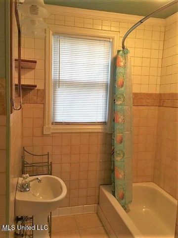 108 N Burke Avenue, Long Beach, MS 39560