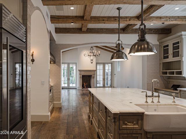 6415 E EXETER Boulevard, Scottsdale, AZ 85251