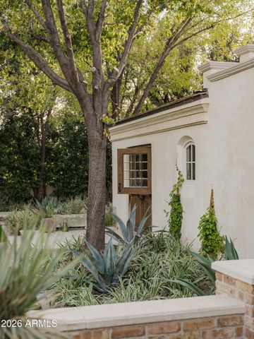 6415 E EXETER Boulevard, Scottsdale, AZ 85251