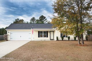 166 Ashbury Park Lane, Richlands, NC 28574