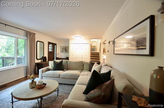 4979 Waw Ban See Drive, Clarkston, MI 48348