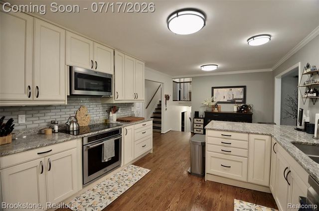 4979 Waw Ban See Drive, Clarkston, MI 48348