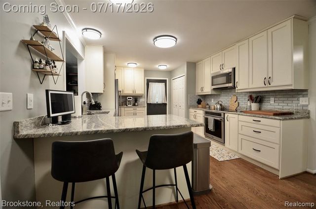 4979 Waw Ban See Drive, Clarkston, MI 48348