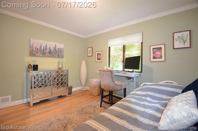 4979 Waw Ban See Drive, Clarkston, MI 48348