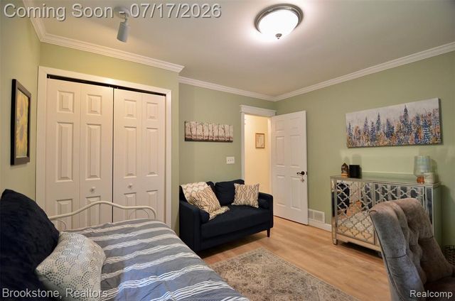 4979 Waw Ban See Drive, Clarkston, MI 48348