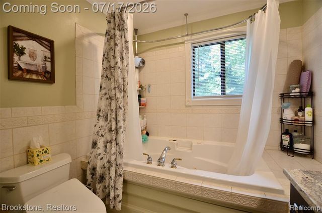 4979 Waw Ban See Drive, Clarkston, MI 48348