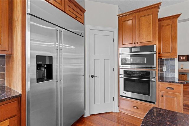 10614 Maple Boulevard, Woodbury, MN 55129