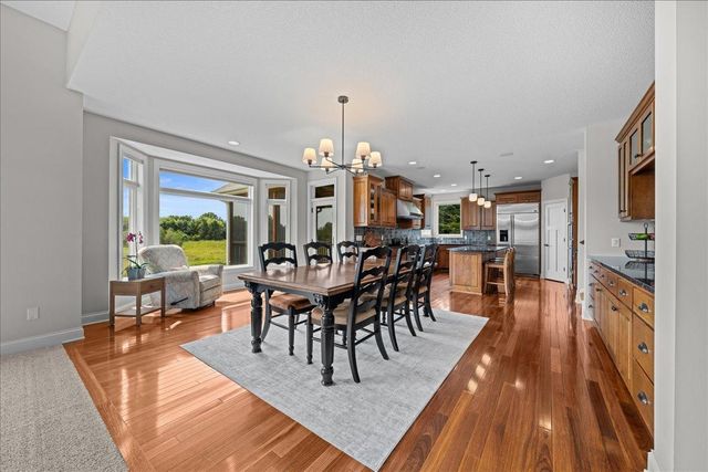 10614 Maple Boulevard, Woodbury, MN 55129