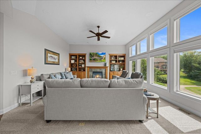 10614 Maple Boulevard, Woodbury, MN 55129
