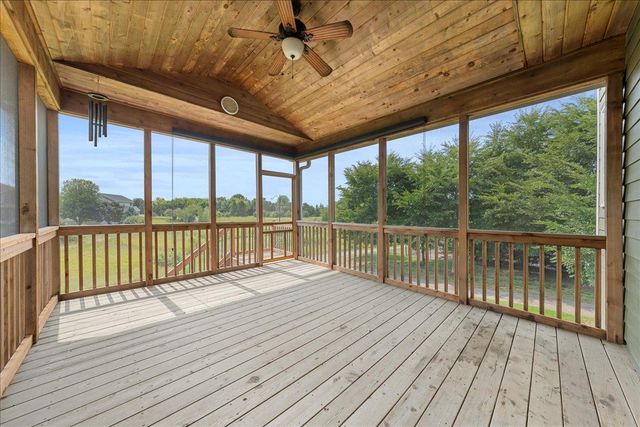 10614 Maple Boulevard, Woodbury, MN 55129