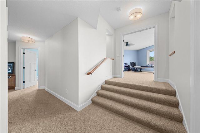 10614 Maple Boulevard, Woodbury, MN 55129
