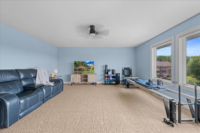 10614 Maple Boulevard, Woodbury, MN 55129