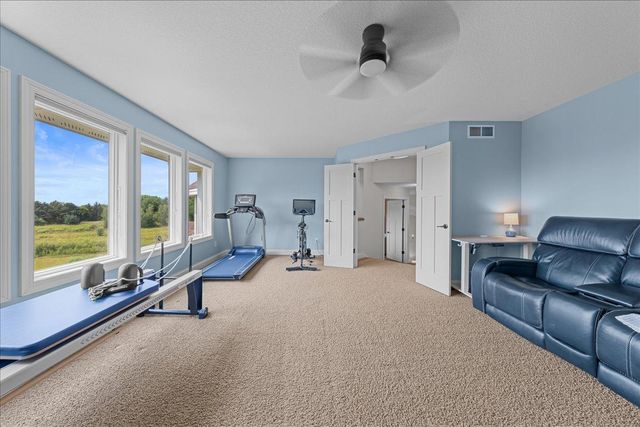 10614 Maple Boulevard, Woodbury, MN 55129