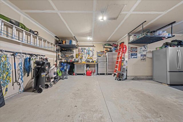 10614 Maple Boulevard, Woodbury, MN 55129