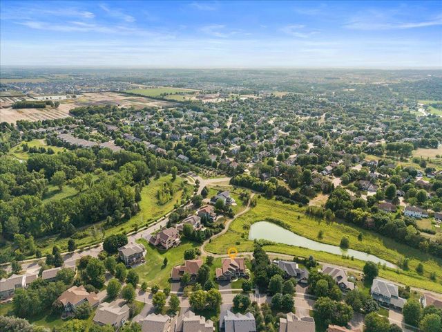 10614 Maple Boulevard, Woodbury, MN 55129
