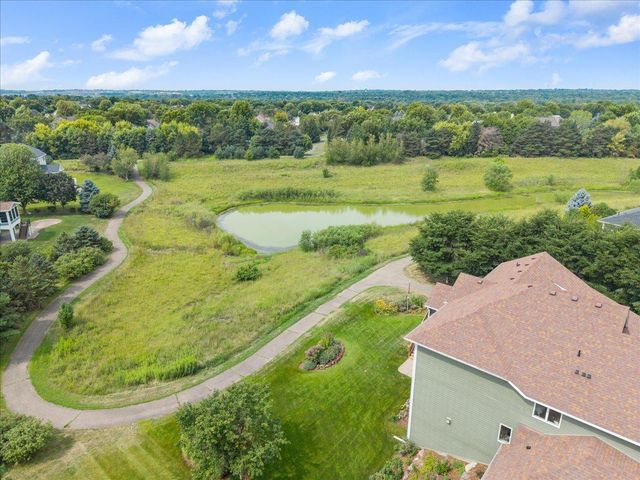 10614 Maple Boulevard, Woodbury, MN 55129