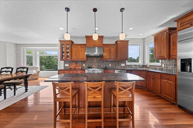 10614 Maple Boulevard, Woodbury, MN 55129