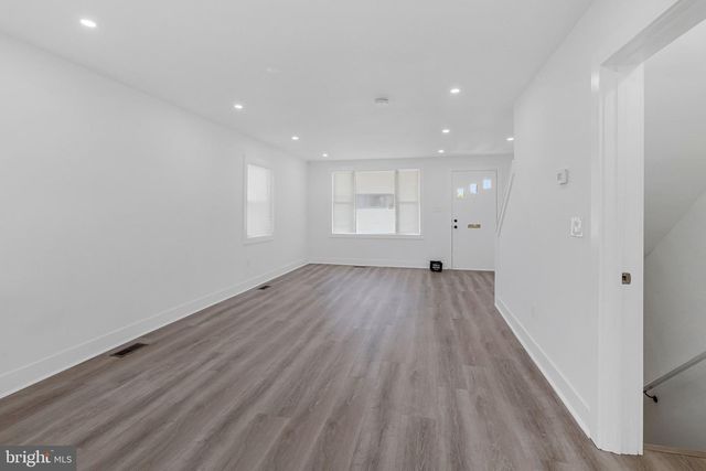 932 SOUTHERN AVE SE, Washington, DC 20032