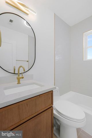 932 SOUTHERN AVE SE, Washington, DC 20032