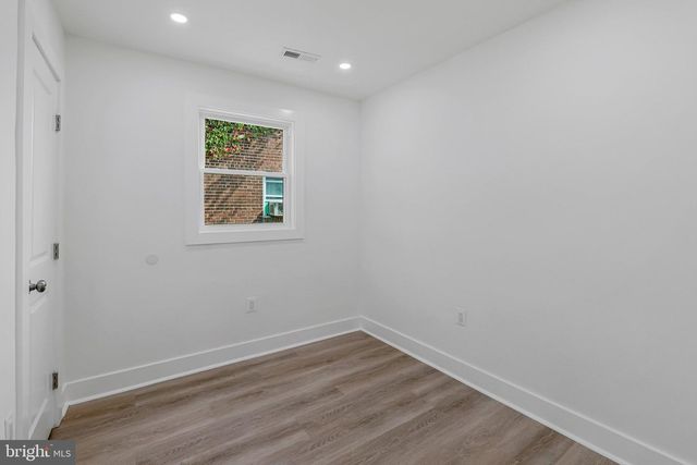 932 SOUTHERN AVE SE, Washington, DC 20032